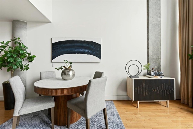 311 Oak St, Oakland CA: https://media.crmls.org/mediaz/67cdf8e7-049f-47ab-a65a-cf40bd207cae.jpg