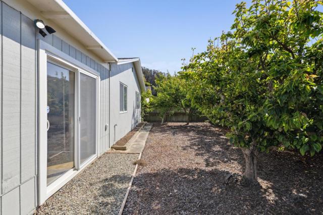 1304 Alicante Drive, Pacifica CA: https://media.crmls.org/mediaz/67ce2a33-9297-46f3-810c-f841742f7fef.jpg