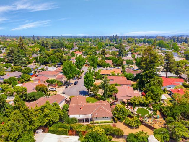 1132 Reynella Court, Sunnyvale CA: https://media.crmls.org/mediaz/67ce896d-9497-41e5-8a4a-0e5c425ef3e2.jpg