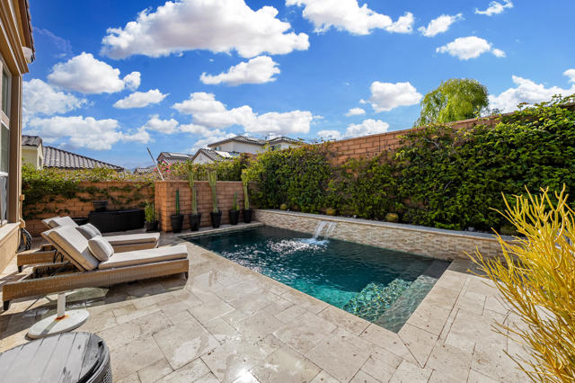 80450 Platinum Way, La Quinta CA: https://media.crmls.org/mediaz/67ced32a-5af7-4005-9215-b701f480bf06.jpg