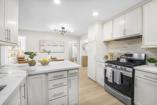 362 N Murphy Avenue, Sunnyvale CA: https://media.crmls.org/mediaz/67cf1a09-cb69-4af4-bcf5-46fcd2415b37.jpg
