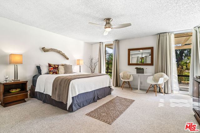 72305 Rodeo Way, Rancho Mirage CA: https://media.crmls.org/mediaz/67cf4213-bc93-412e-8101-0773ba2996cb.jpg
