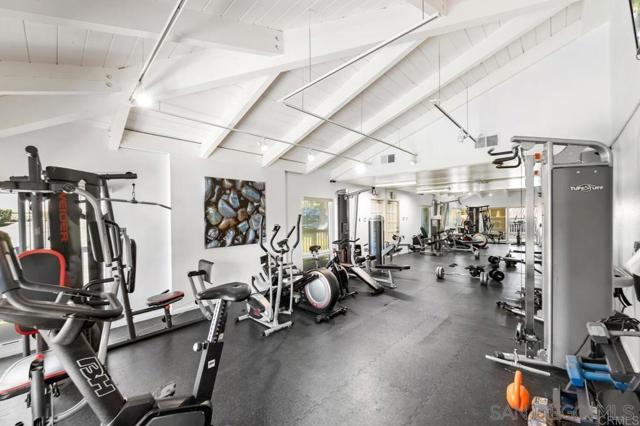17105 W Bernardo Dr, San Diego CA: https://media.crmls.org/mediaz/67cf6e4e-78f0-427a-bed5-7ba94cd265af.jpg