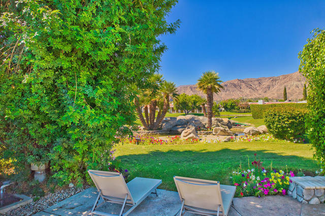 12 Sussex Court, Rancho Mirage CA: https://media.crmls.org/mediaz/67cff219-d501-4203-8b3c-d4a5c2396149.jpg