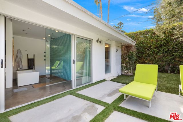 1155 E Mesquite Avenue, Palm Springs CA: https://media.crmls.org/mediaz/67d00b1b-b97c-4c99-822c-f747763a15f6.jpg