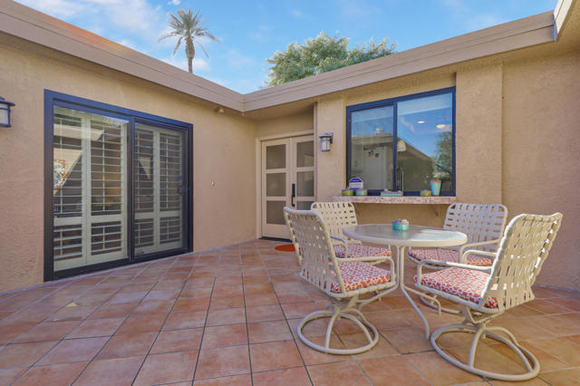 35 La Ronda Drive, Rancho Mirage, CA 92270