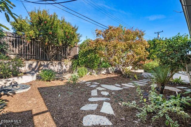 3359 Ridden Street, Camarillo CA: https://media.crmls.org/mediaz/67d050c6-ce7f-453e-8003-7ee513b26e3b.jpg