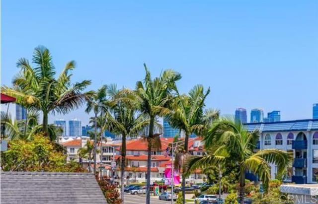 374 Orange Avenue, Coronado CA: https://media.crmls.org/mediaz/67d0616a-1988-44a0-87d7-95012d660dd6.jpg