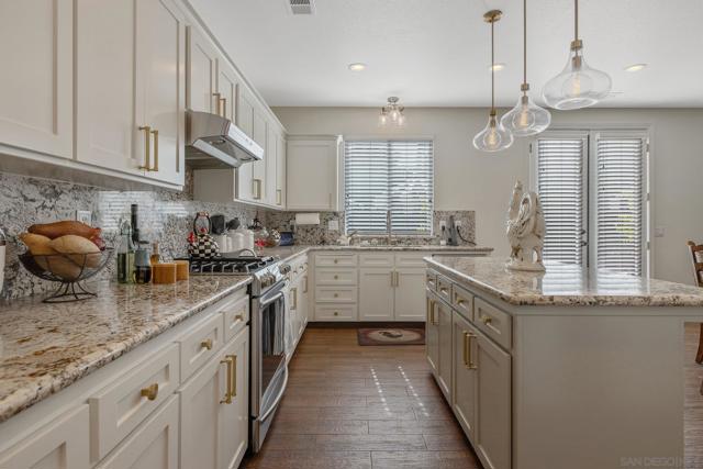 Image 21 of 69 For 2415 Oak Grove Ct