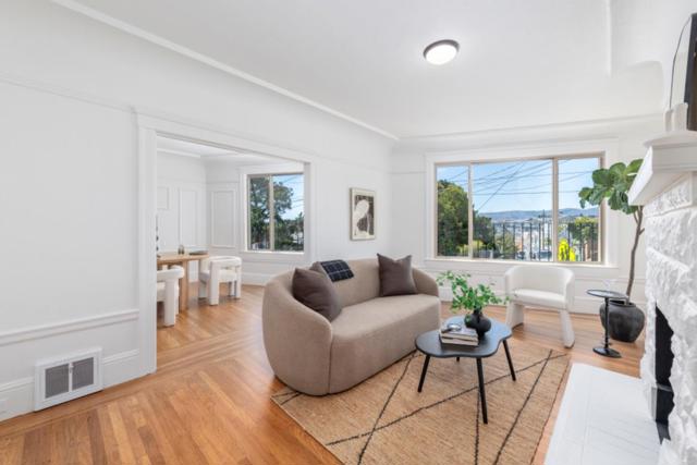 76 Bayview Street, San Francisco CA: https://media.crmls.org/mediaz/67d10b7c-e7f2-4606-a5ce-3cdcd787c933.jpg