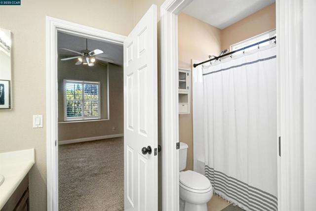 139 Shelterwood Ln, Danville CA: https://media.crmls.org/mediaz/67d14e2c-2720-45cc-ad28-834e523f0d08.jpg