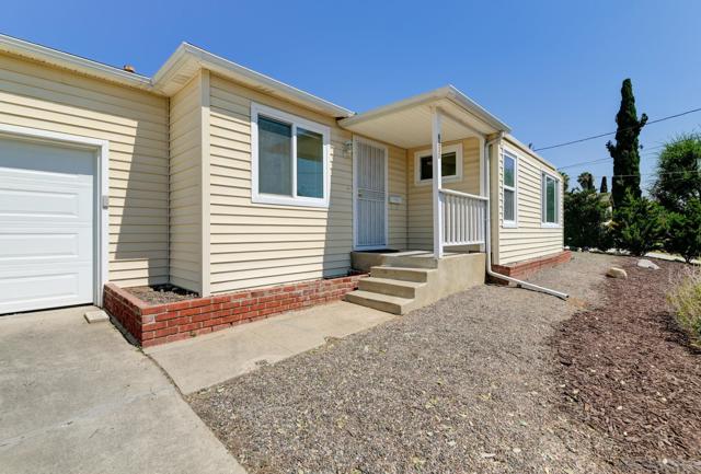 6330 Blanchard Rd, La Mesa CA: https://media.crmls.org/mediaz/67d1819c-510a-4c23-a55e-5b1c81d53743.jpg