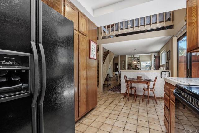 1440 Tennis Match Way, Encinitas CA: https://media.crmls.org/mediaz/67d197ef-46b4-4db6-a144-963db6fcf2b9.jpg
