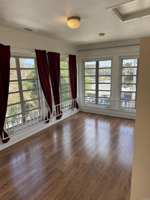 Detail Gallery Image 11 of 14 For 2805 State St, San Diego,  CA 92103 - 4 Beds | 3 Baths