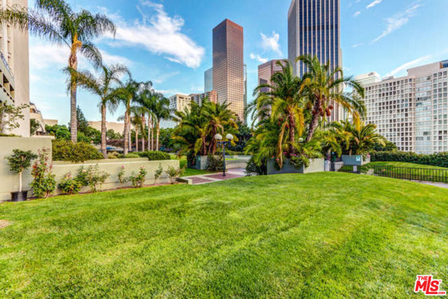 880 W 1st Street, Los Angeles CA: https://media.crmls.org/mediaz/67d2f9bf-708c-477a-aed6-030d1354c7aa.jpg