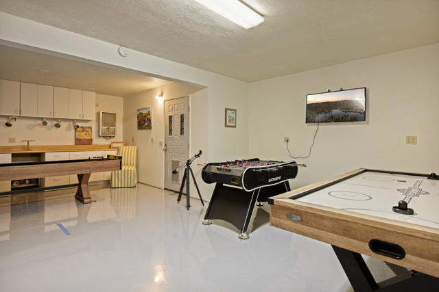 31522 Cedarwood Drive, Running Springs, CA 92382