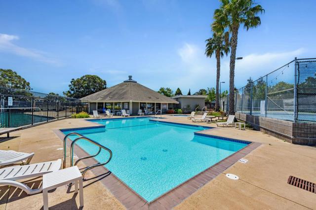 843 Juno Lane, Foster City CA: https://media.crmls.org/mediaz/67d3f54f-45b5-4e8c-805d-0b9d11647d92.jpg