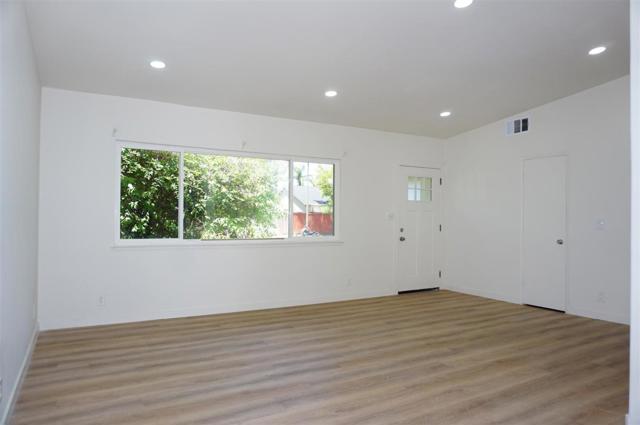 408 Casita Court, San Jose CA: https://media.crmls.org/mediaz/67d43670-f773-4c26-82bc-ed556df24bb8.jpg