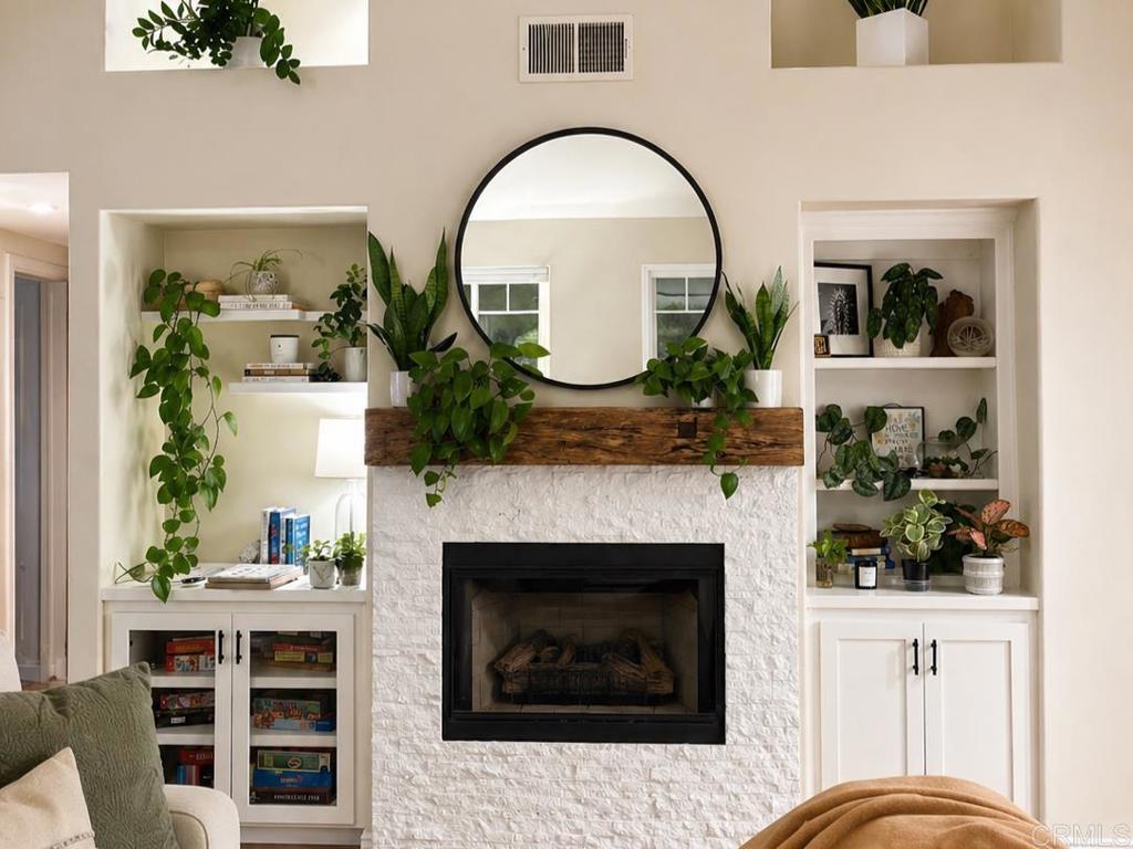 1147 Hornblend Street - photo 2