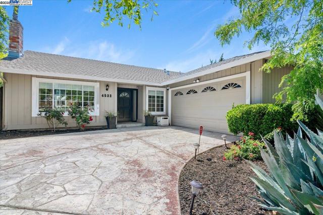 4532 Birch Bark Rd, Concord CA: https://media.crmls.org/mediaz/67d494f5-5a56-4990-874a-bcbcdd6483cb.jpg