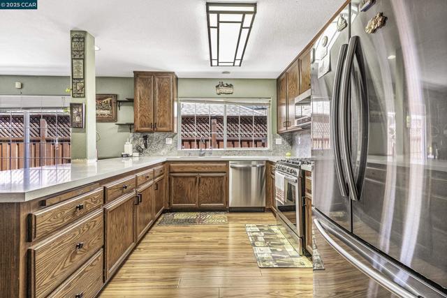 1795 Walnut Creek Dr, Santa Rosa CA: https://media.crmls.org/mediaz/67d4de3c-adc4-4235-aae0-af1a0f949d1b.jpg