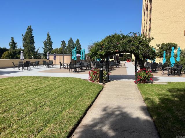 Detail Gallery Image 31 of 41 For 24055 Paseo Del Lago #155,  Laguna Woods,  CA 92637 - 2 Beds | 2 Baths