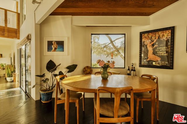 1 Colina Drive, Topanga CA: https://media.crmls.org/mediaz/67d69372-4a8e-4c6d-8f41-1686b5688a50.jpg