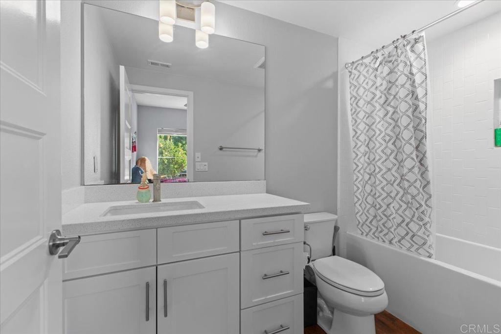 1213 Baker Street - photo 6