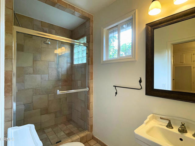 Detail Gallery Image 13 of 24 For 31 Oak Knoll Gardens Dr, Pasadena,  CA 91106 - 2 Beds | 2 Baths