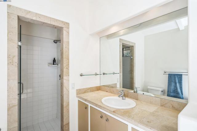 Image 15 of 39 For 15 Encina Pl