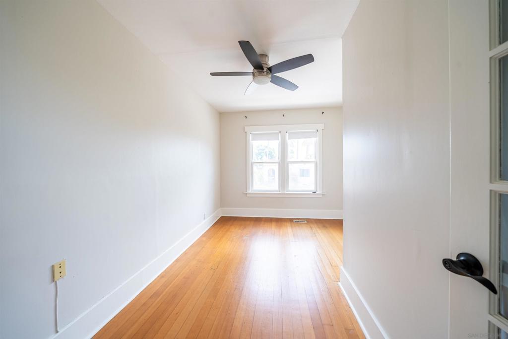 2846 30 St - photo 12