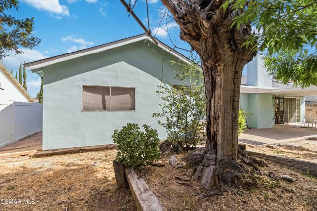 5506 Aurelia Street, Simi Valley CA: https://media.crmls.org/mediaz/67da3159-a9e0-4577-879d-a00b05885933.jpg