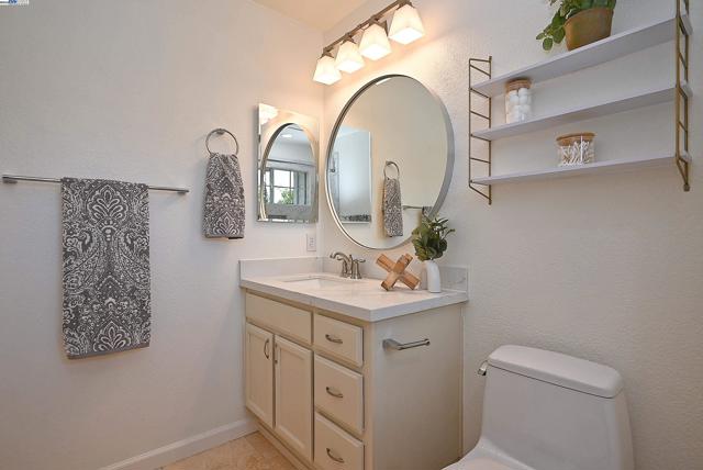 226 Promenade Ln, Danville CA: https://media.crmls.org/mediaz/67da9272-b714-4ecc-bdd9-af324a37f852.jpg