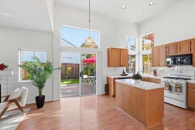 29273 Chance Street, Hayward CA: https://media.crmls.org/mediaz/67db6e8a-d864-4921-8e03-073fd2a7907f.jpg