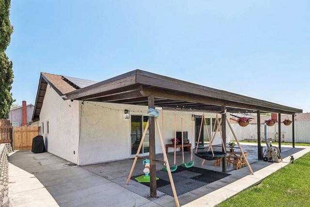 2044 Siegle Dr, Lemon Grove CA: https://media.crmls.org/mediaz/67dc6985-171e-4314-9b51-28cf4629997a.jpg