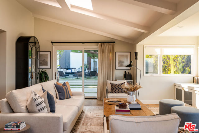 5 Bed Home for Sale in Beverly Hills, California