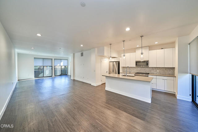 Detail Gallery Image 20 of 42 For 4201 Pennsylvania Ave #C2,  Glendale,  CA 91214 - 4 Beds | 4 Baths