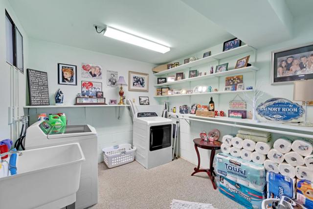 6 Stratford Place, Monterey CA: https://media.crmls.org/mediaz/67dffb4a-685b-469f-a0f1-b95fcbdfa077.jpg