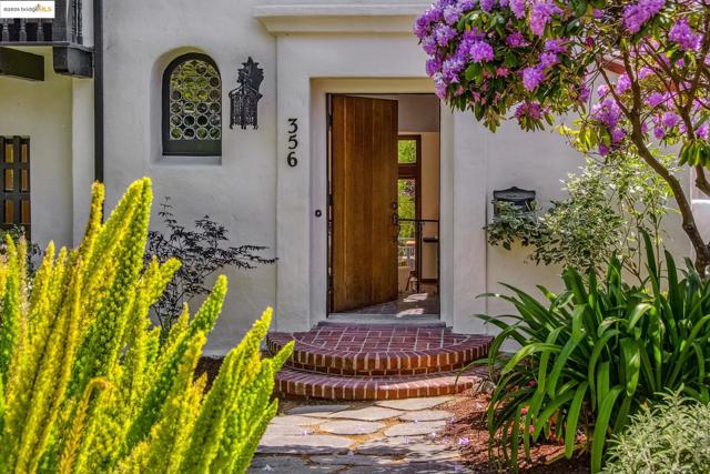 356 Mountain Avenue, Piedmont CA: https://media.crmls.org/mediaz/67e01189-2f7d-4fb0-97aa-e616b767ec67.jpg