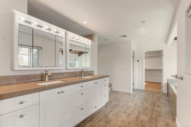 1628 Lone Oak Rd, Vista CA: https://media.crmls.org/mediaz/67e09dfc-765d-4706-833a-523d3d6ba210.jpg