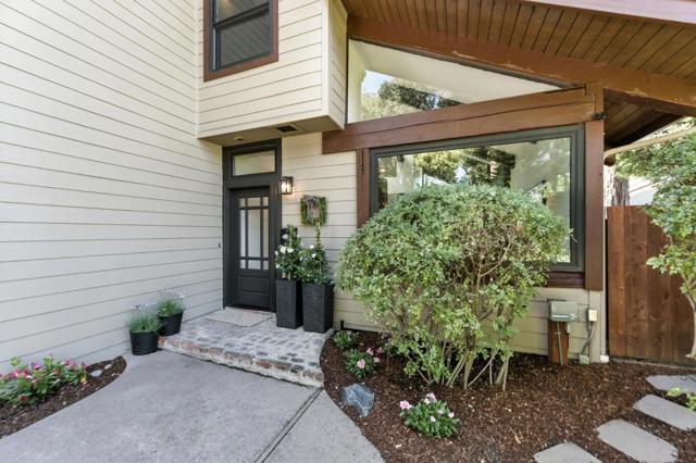 234 Edgewood Road, Redwood City CA: https://media.crmls.org/mediaz/67e0d0f4-690a-4939-adff-49b1791be4b4.jpg