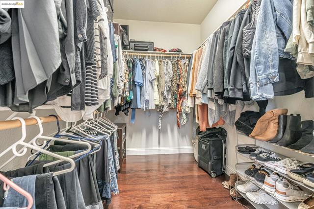 43 Sorrel Ct, Oakley CA: https://media.crmls.org/mediaz/67e0f960-778f-4315-91dc-681a008c7b79.jpg