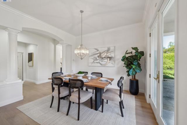 1221 Culet Ranch Rd, Danville CA: https://media.crmls.org/mediaz/67e1b8e8-ba19-4a92-8f8a-4946ba835ab4.jpg