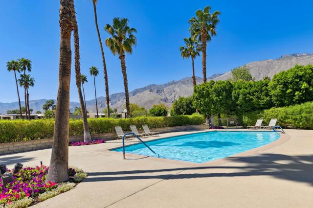 1254 Tiffany Circle N Circle, Palm Springs CA: https://media.crmls.org/mediaz/67e2d5c2-42c7-4ca8-847f-f985673c0c0c.jpg