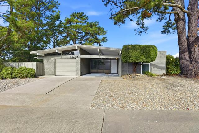 1582 Brandywine Road, San Mateo CA: https://media.crmls.org/mediaz/67e35920-6a51-4e9b-b05c-9eeae91b406b.jpg