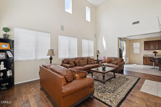 Detail Gallery Image 11 of 39 For 420 Ocotlan Way, Oxnard,  CA 93030 - 4 Beds | 3 Baths