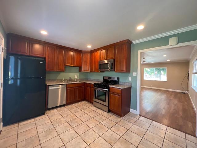 3095 Calzar Drive, San Jose CA: https://media.crmls.org/mediaz/67e51274-55cf-414d-90eb-6044c206f198.jpg