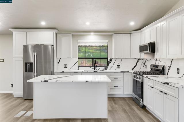 125 Sam Lynn Way, Oroville CA: https://media.crmls.org/mediaz/67e5430a-e2ac-42ed-9f01-0bdffe2f0d2b.jpg