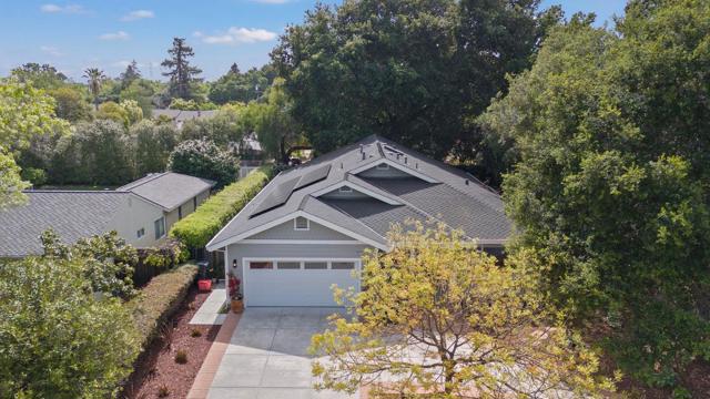 2031 Farndon Avenue, Los Altos CA: https://media.crmls.org/mediaz/67e66366-c6ab-4ca7-a65d-20704a7f1937.jpg