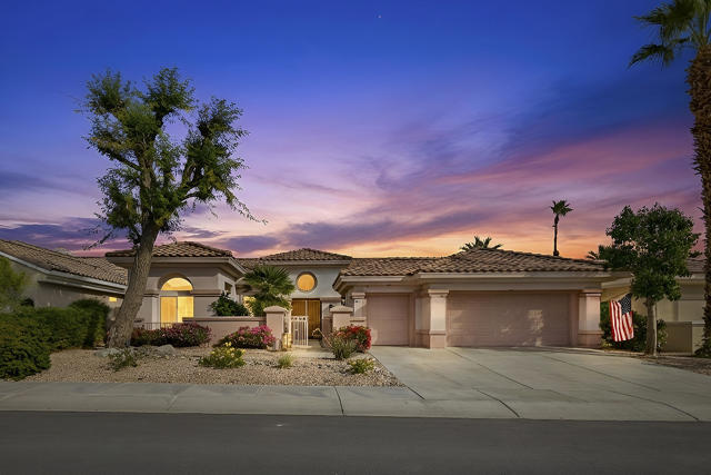 78108 Foxbrook Lane, Palm Desert CA: https://media.crmls.org/mediaz/67e879ec-b884-468d-9ecc-2f4c66f0f76b.jpg